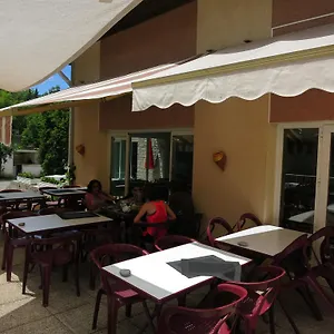 2* Hotel Le Pidanoux