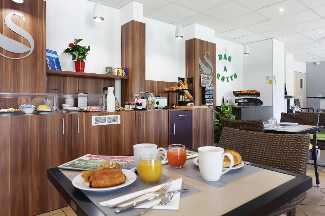 Suite Home Aix En Provence Sud Tgv Bouc-Bel-Air 4*,  France
