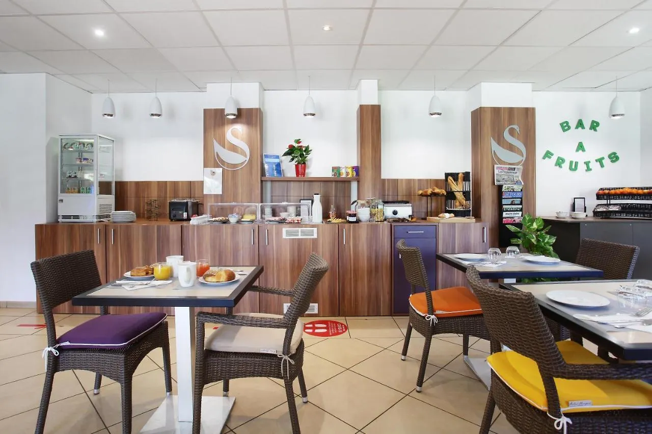 Suite Home Aix En Provence Sud Tgv Bouc-Bel-Air 4*,  France